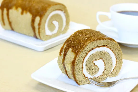 純黒糖ロールケーキ